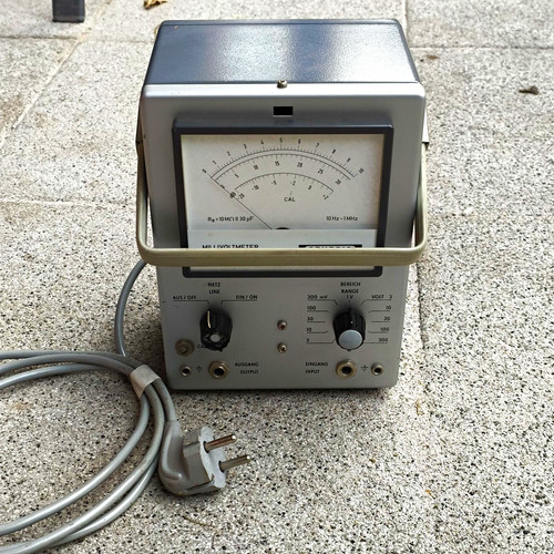 Grundig millivoltmetro 20 - grundig,